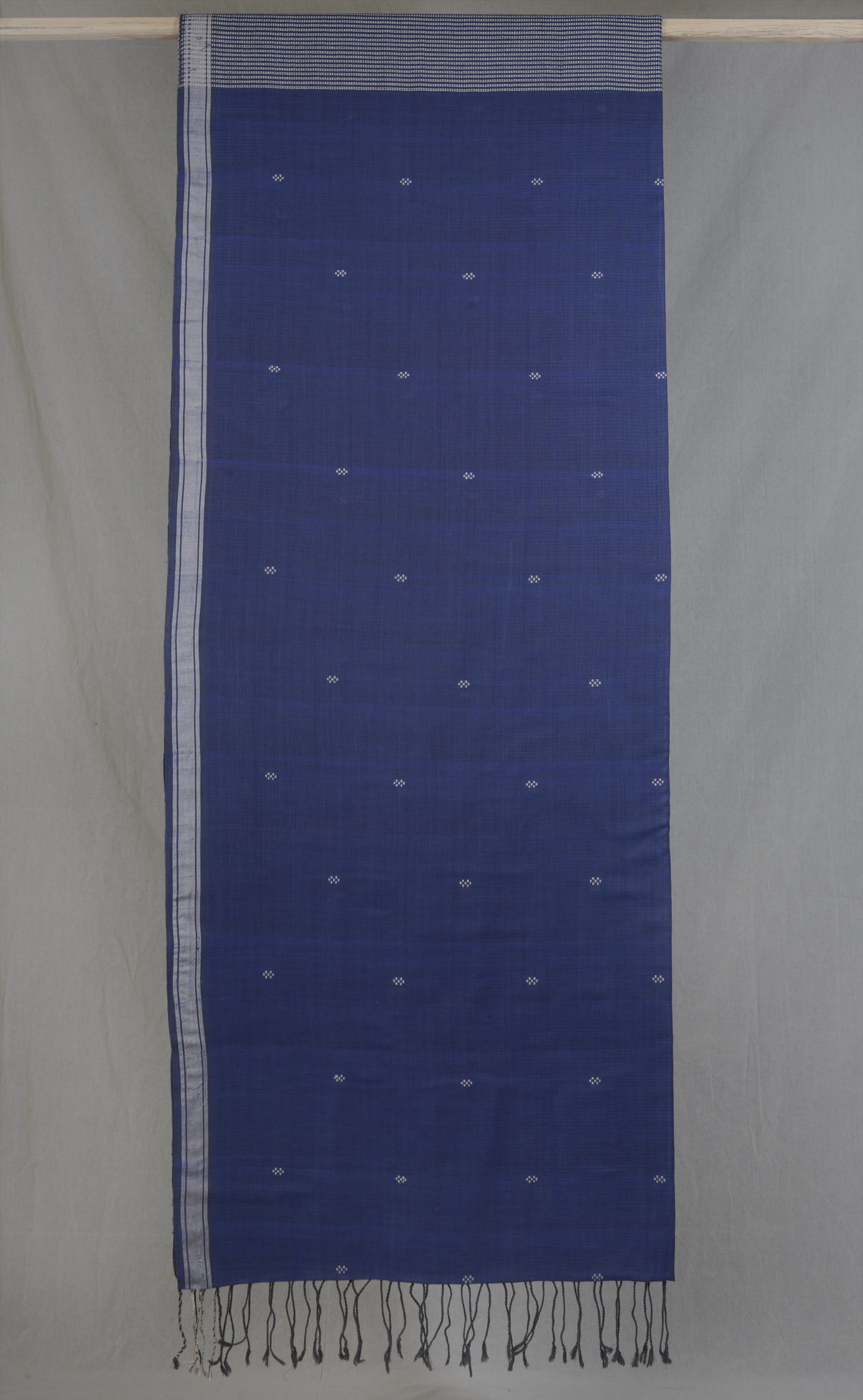Handwoven Lines Bawanbooti Saree - Image 2