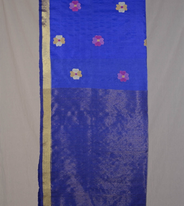 Handwoven Matka Muslin Jamdani Saree