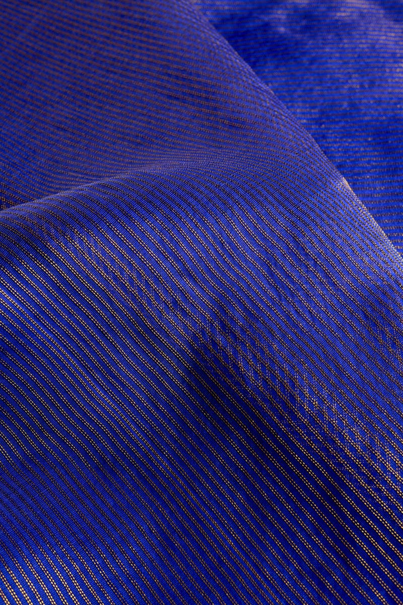 Handwoven Matka Muslin Jamdani Saree - Image 4